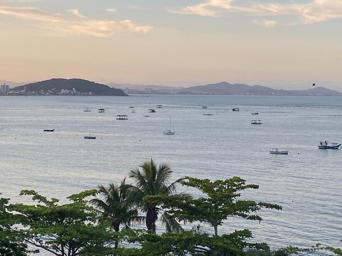 Quarto Família com Vista do Mar
